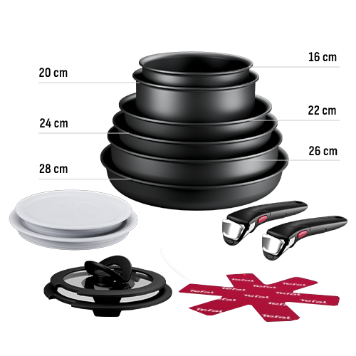 Na obrazie widoczny jest zestaw czarnych patelni o różnych rozmiarach, dwie rączki, pokrywka, dwa białe pokrywki oraz czerwone podkładki z napisem \'Tefal\'.