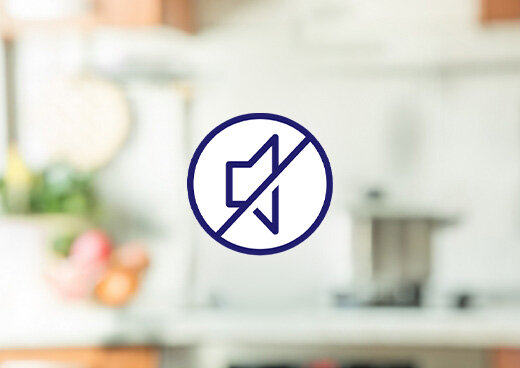 Przekreślony symbol głośnika.