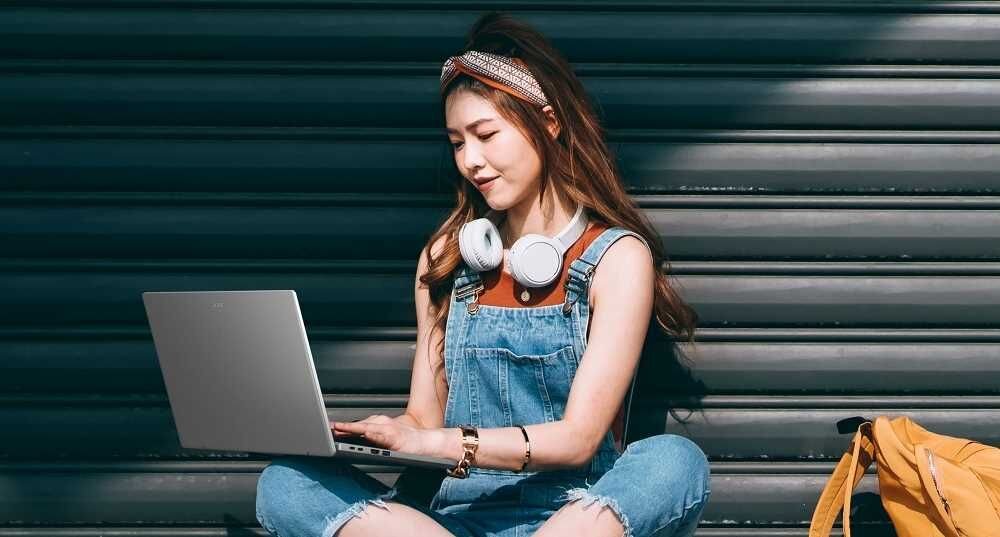 Laptop ACER Swift Go 14 - lekka konstrukcja aluminiowa