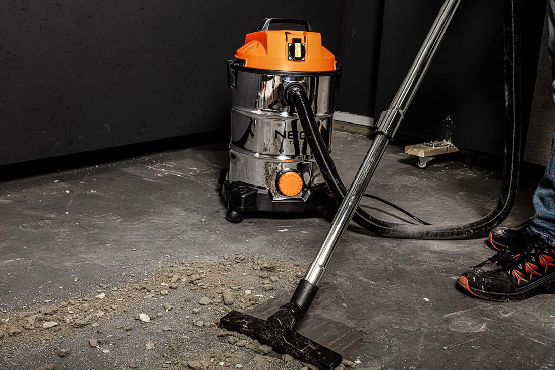 Odkurzacz przemysłowy NEO TOOLS 04-738 Do zadań specjalnych wygląd wizualizacja prezentacja design tło
