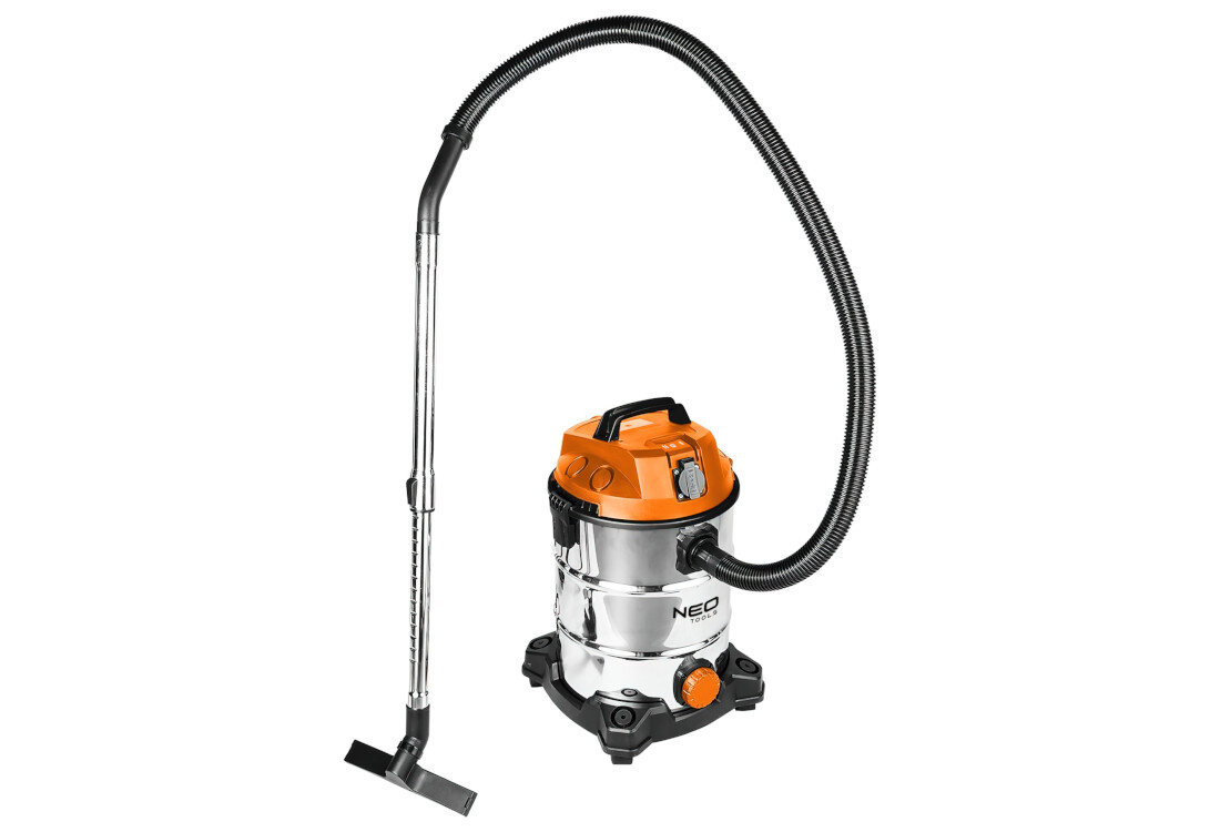 Odkurzacz przemysłowy NEO TOOLS 04-738 Wygoda użytkowania Elastyczny wąż o długości do 4,5 m  przewód zasilający 4 m duży przełącznik