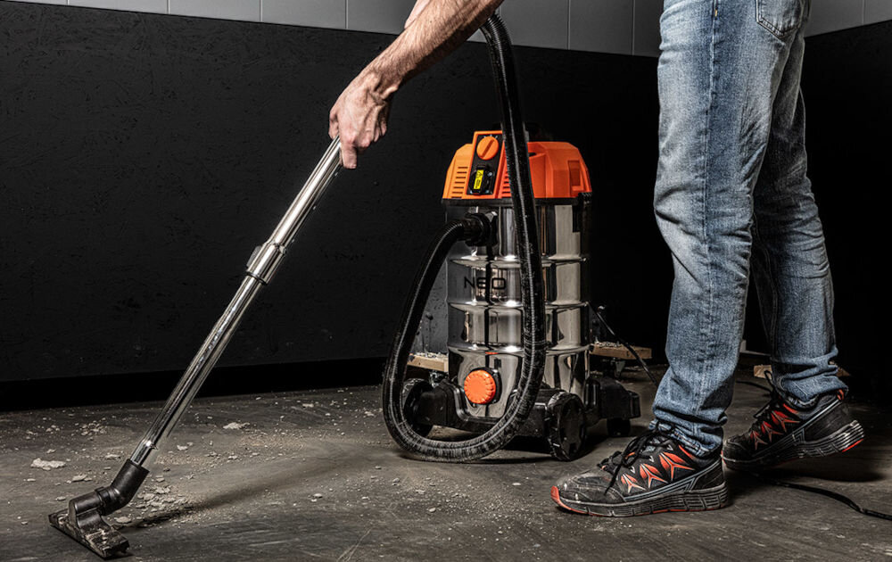 Odkurzacz przemysłowy NEO TOOLS 04-739 do zadań specjalnych