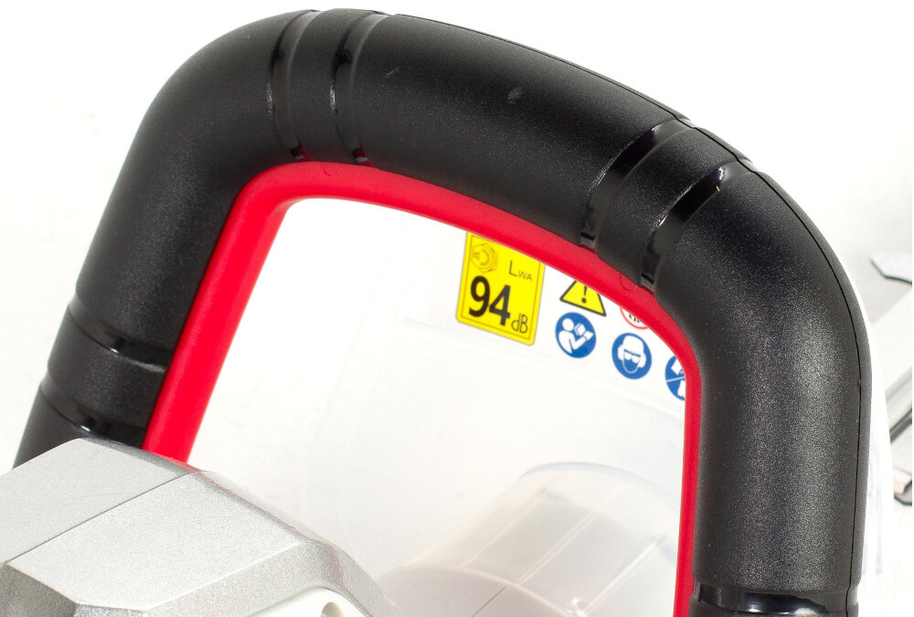 Nożyce do żywopłotów NAC HB20-B20-45-L-RH-S  455mm 18V akumulatorowe precyzyjnie zaprojektowane ostrze wydajny akumulator dwa uchwyty glowny dodatkowy oslona