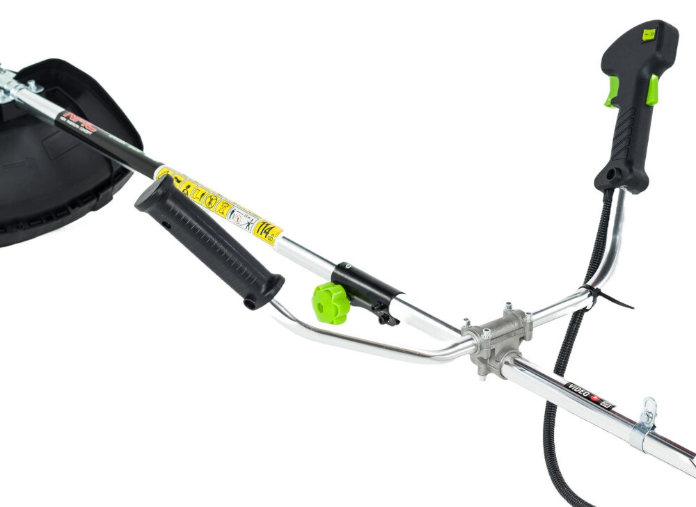 Kosa spalinowa NAC BP540-30B-V 2.2kW 7.2kg Żyłka + tarcza tnąca uchwyt dopasowanie do wlasnych potrzeb regulacja ergonomiczna forma dobre wywazenie