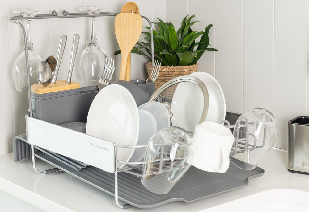 Suszarka do naczyń KITCHENAID KEG896BXCGA Przestrzeń funkcjonalność Rozsuwany ociekacz maksymalne wymiary miejsce
