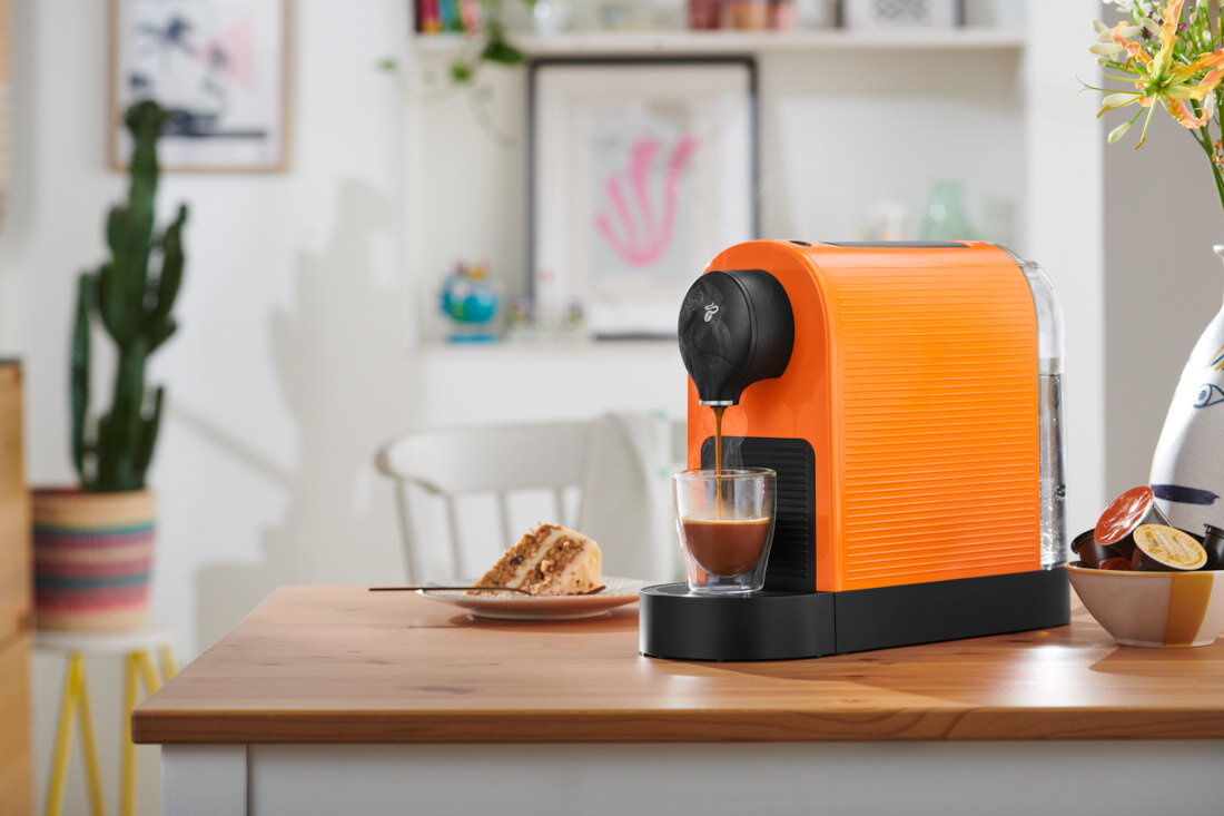 Ekspres TCHIBO Cafissimo Pure Plus Mango wygodna konserwacja pojemnosc 0,8 l