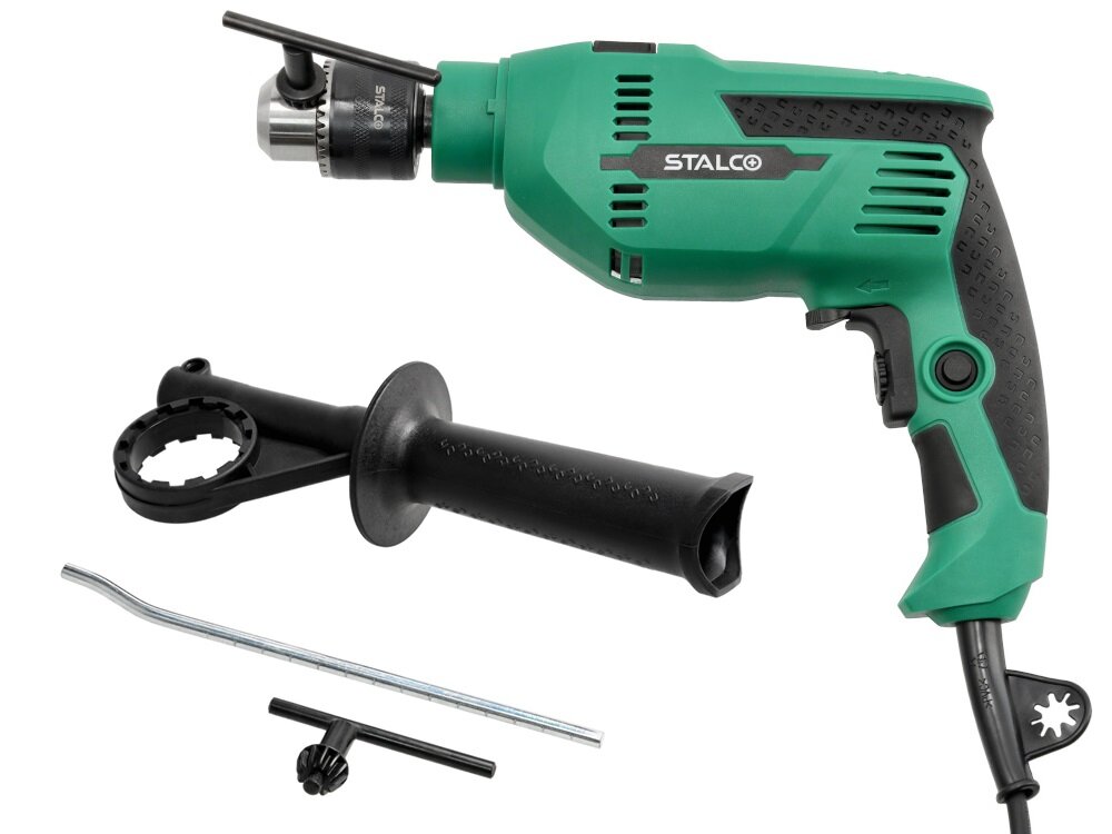 Wiertarka udarowa STALCO IDS13VS zestaw na białym tle w zestawie wiertarka ogranicznik głębokości wiercenia uchwyt dodatkowy klucz do uchwytu wiertarskiego dokumentacja