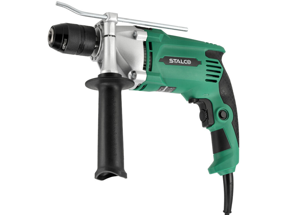 Wiertarka udarowa STALCO IDS16KVS wiertarka na białym tle widoczna z boku do wiercenia w drewnie stali i betonie moc 810 W funkcja udaru otwory w twardych materiałach o średnicy do 13 mm niewielka budowa niska waga