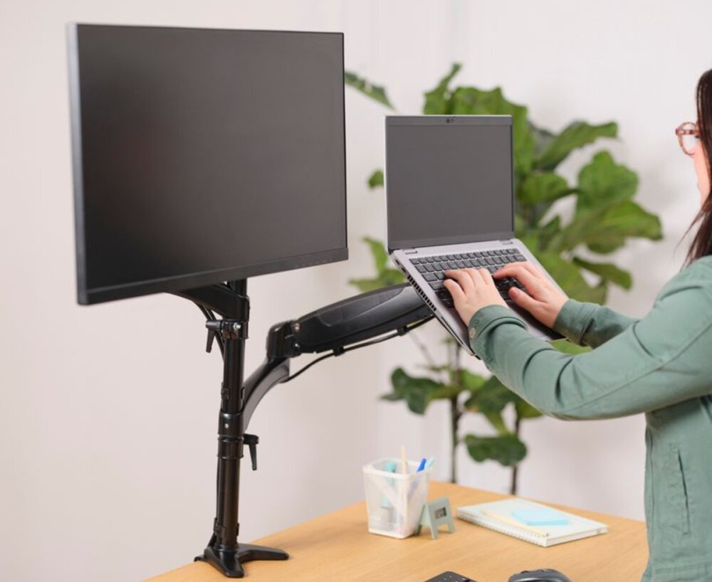 Uchwyt do monitora TRUST Mara 32 cali Czarny podstawka do notebooka elastycznosc ramy regulacja pozycja siedzaca pozycja stojaca