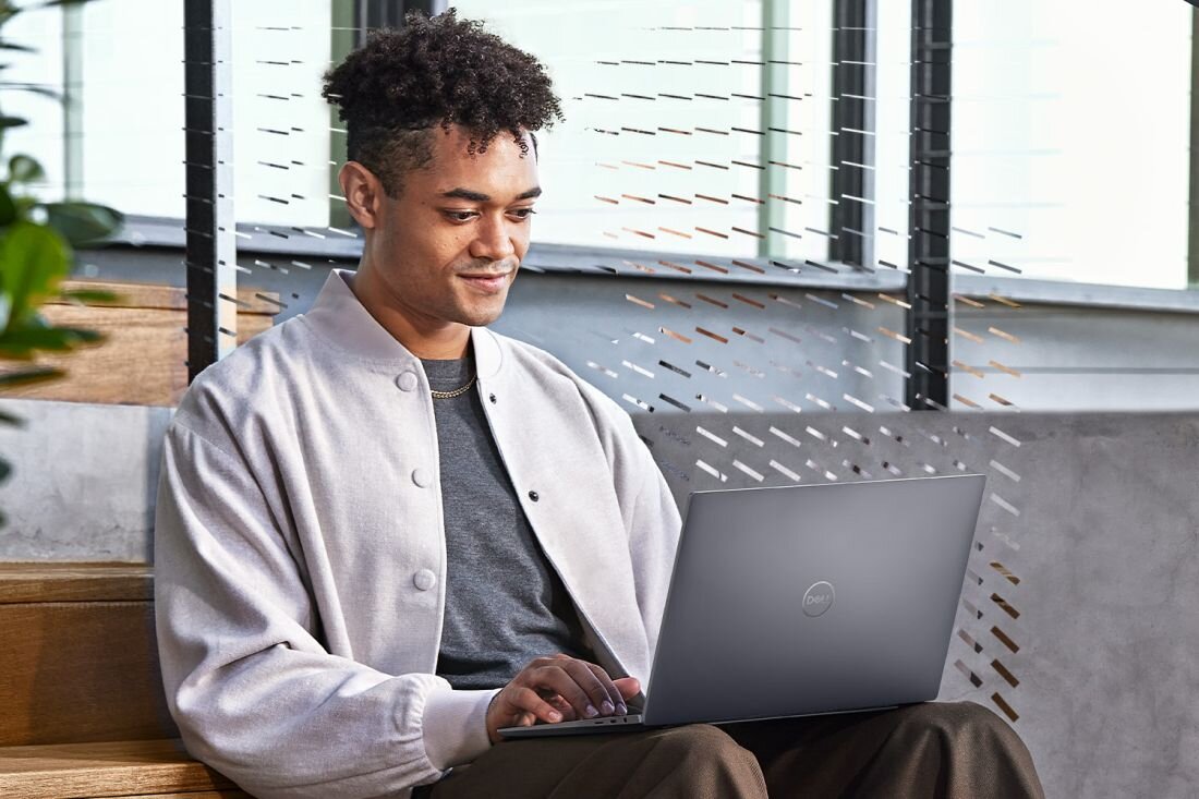 Laptop DELL XPS 9440 - czytnik linii papilarnych