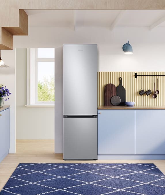 Lodówka Samsung RB38C602DSA wyposażona jest w stylowe panele drzwiowe