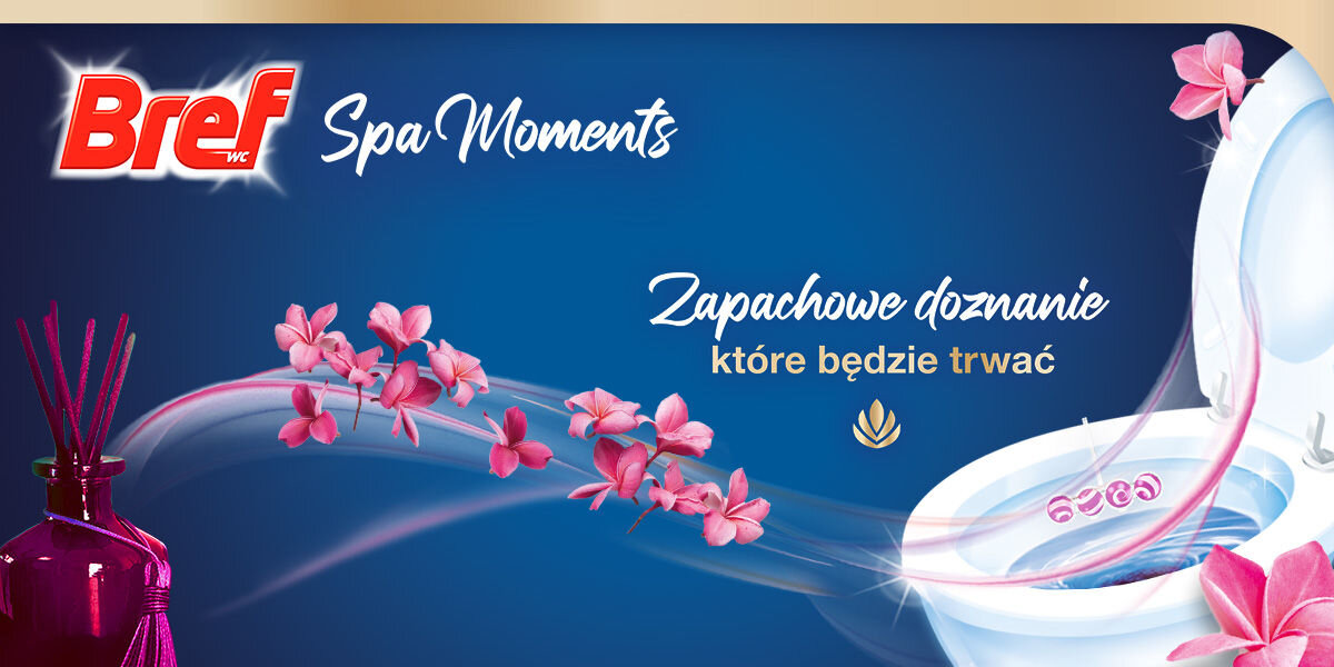 Kostka do WC BREF Spa Moments Harmony Grafika na granatowym tle. Po lewej stronie buteleczka z patyczkami zapachowymi, w centrum białe i niebieskie kwiaty. Po prawej częściowo widoczna biała muszla toaletowa. Napis: Zapachowe doznanie które będzie trwać. W tle logo Bref Spa Moments.