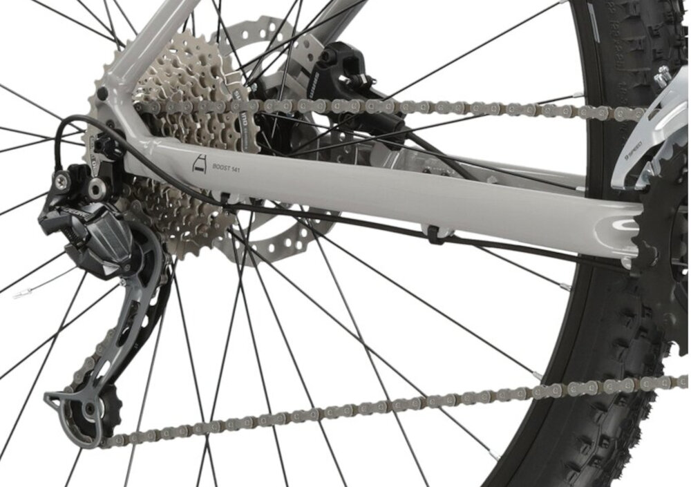 Rower górski MTB KROSS Level 3.0 M19 29 cali męski Szary przednia przerzutka SHIMANO Altus rownomierna plynna latwa zmiana przelozen 10-rzedowy system technologia Shadow przerzutka jest schwana mniej narazona na uszkodzenia tylna przerzutka SHIMANO Alivio ciche dzialanie przerzutki SHIMANO duza wytrzymalosc precyzyjne dzialanie