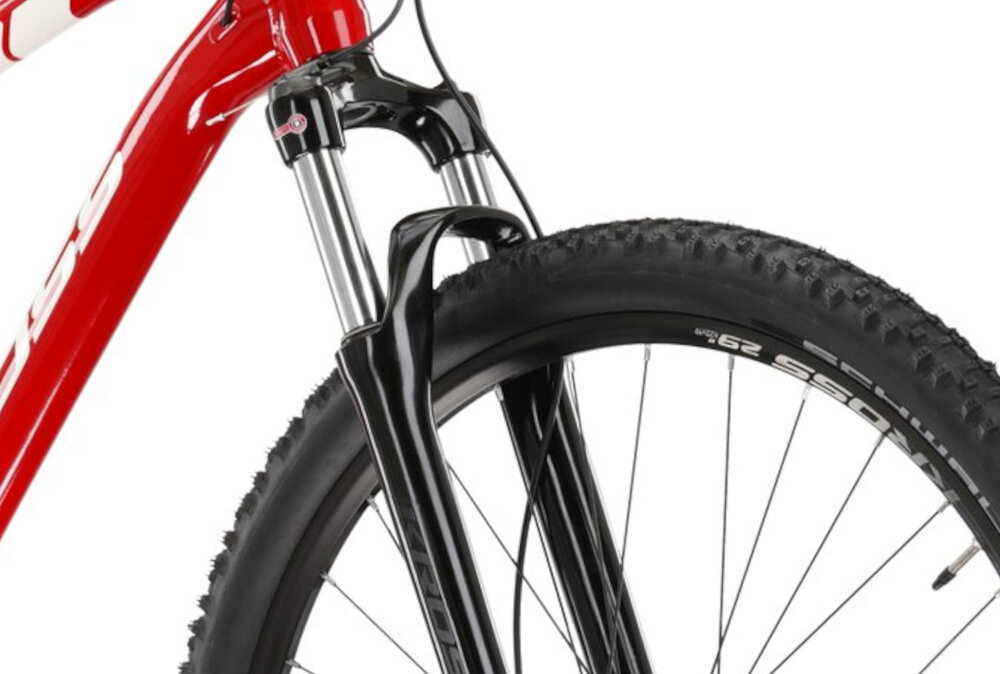 Rower górski MTB KROSS Level 3.0 M17 29 cali męski Czerwony rower typu hardtail przedni amortyzator SR Suntour typu XCM RL skok o wysokosci 100 mm ulatwia najezdzanie na przeszkody niweluje wstrzasy regulacja skoku za pomoca manetki zmniejsza sile uderzenia przedniego kola o przeszkode do jazdy na nierownej wyboistej nawierzchni