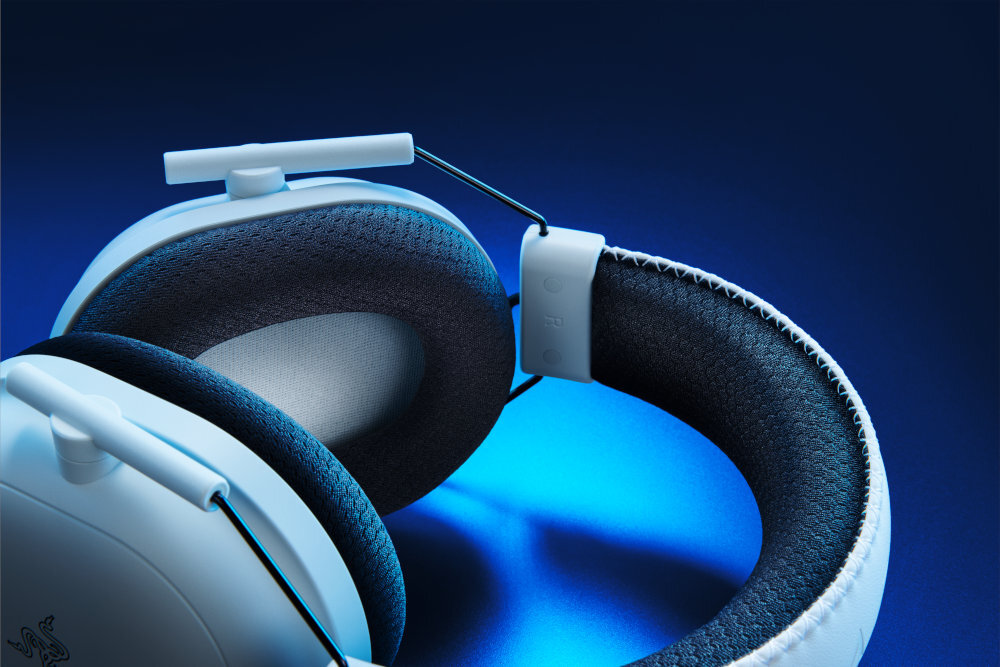 Słuchawki RAZER BlackShark V2 Pro rozgrywek e-sportowych grach wyczynowych codziennych sesjach gamingowych