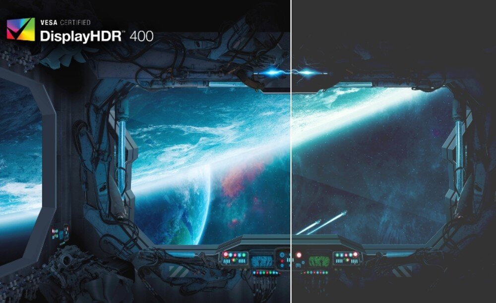 Monitor ACER Nitro XZ2 XZ342CUS3BMIIPPHX Porównanie efektu HDR na przykładzie widoku kosmosu przez okno statku kosmicznego – lewa strona wyraźna, prawa ciemniejsza