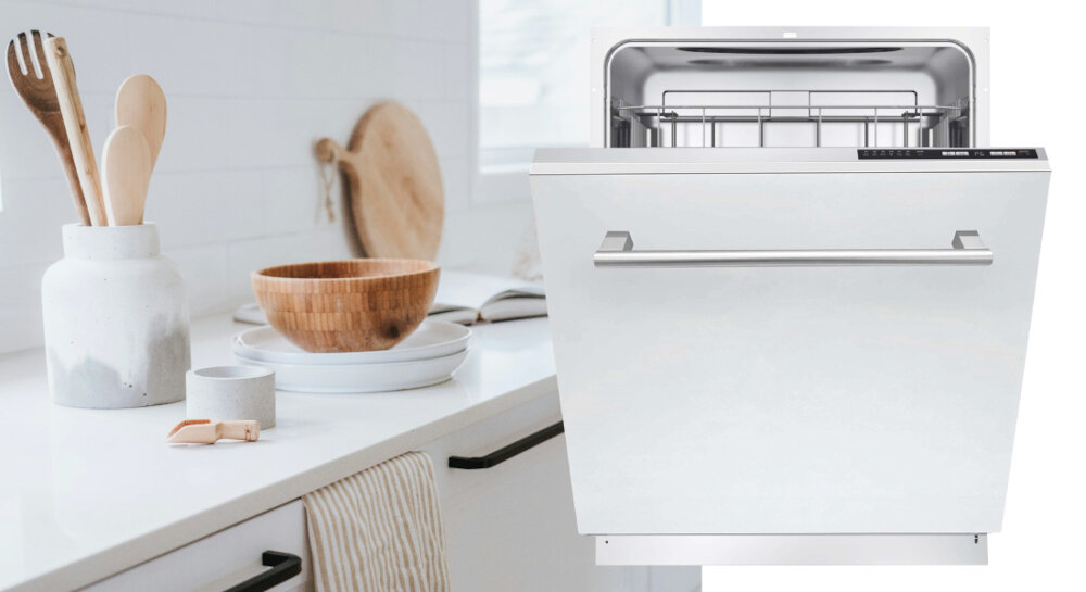 Zmywarka ETA 239790001D lifestyle do zabudowy dekoracje tło akcesoria kuchenne front uchylone drzwi kolor biały