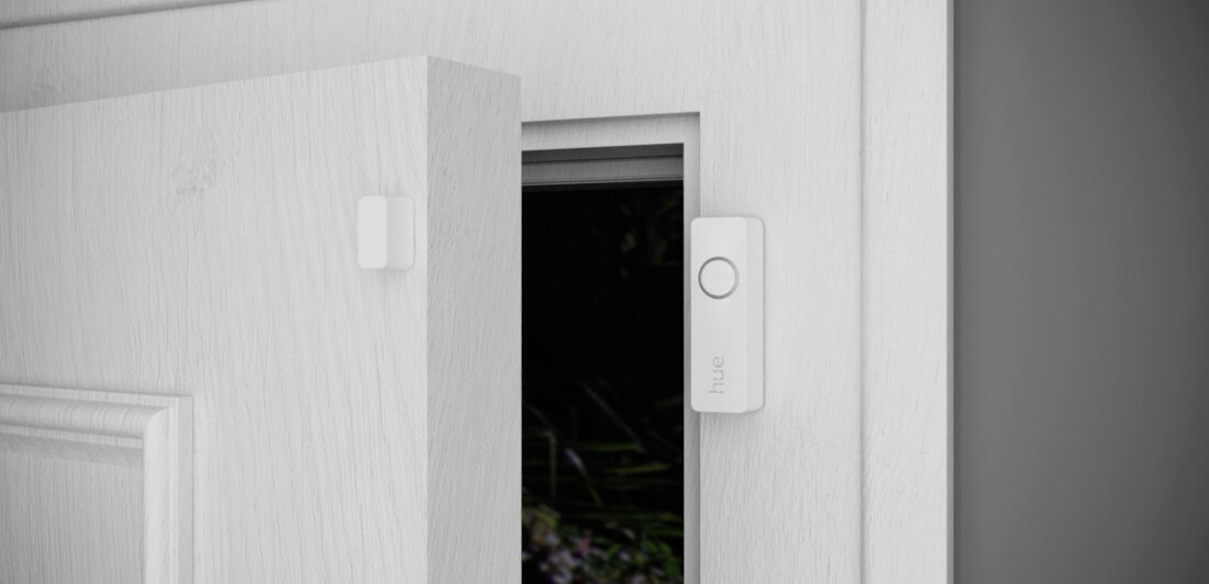 Zestaw startowy PHILIPS HUE Secure (kamera, 2 czujniki, 2 żarówki, mostek) Prosty montaż konfiguracja możliwości fostosowanie dodanie aplikacja potrzeby