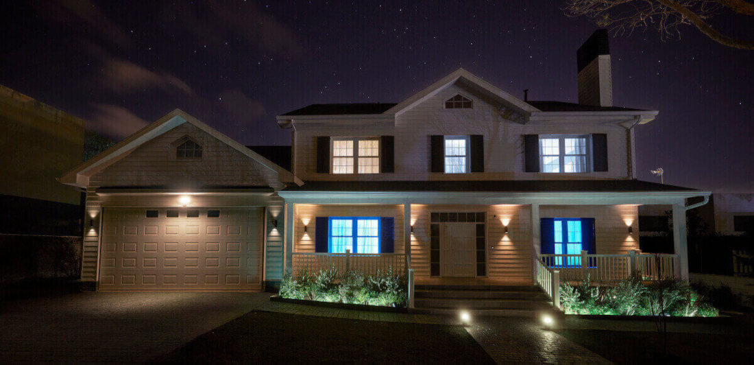 Zestaw startowy PHILIPS HUE Secure (kamera, 2 czujniki, 2 żarówki, mostek) bezpieczeństwo aktywacja system wygoda automatyzacja stymulacji obecności