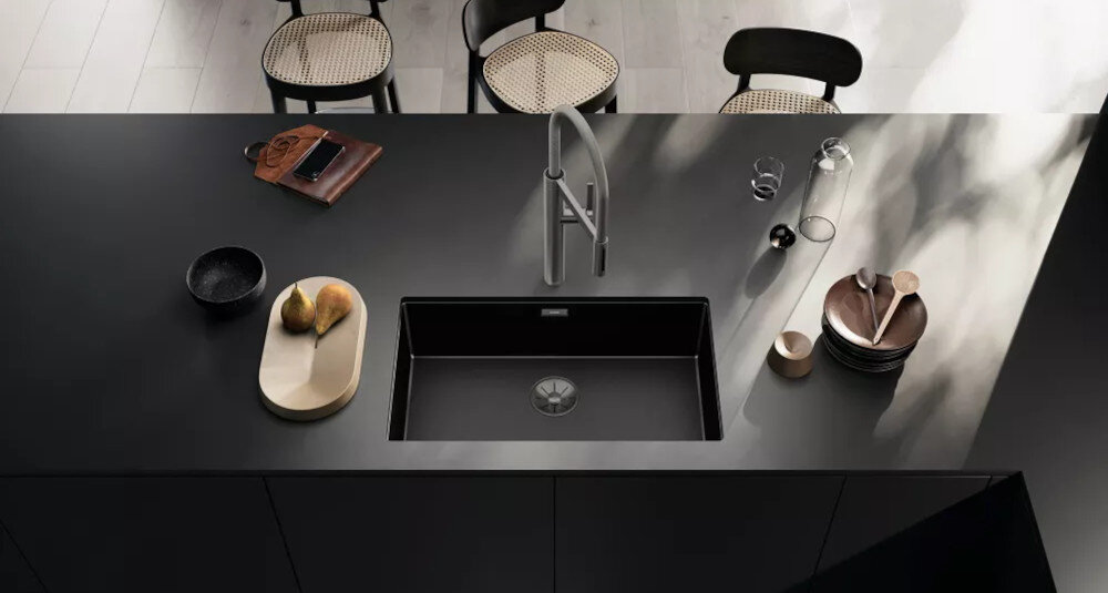 BATERIA KUCHENNA BLANCO Culina-S II Mini 527469 satynowa ciemna stal wygląd całościowy baterii bateria stojąca kolor Satynowa ciemna stal Jednodźwigniowa obrotowa wyciągana wylewka wygoda