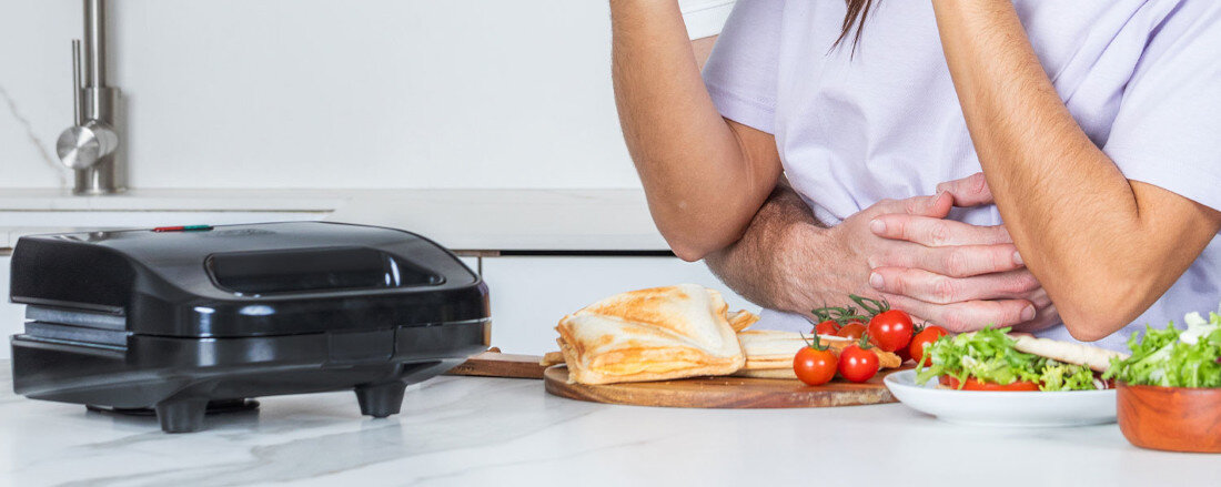 Opiekacz BLACK&DECKER BXSA754E Komfort użytkowania Antypoślizgowe nóżki nienagrzewająca rączka lampka kontrolna precyzja