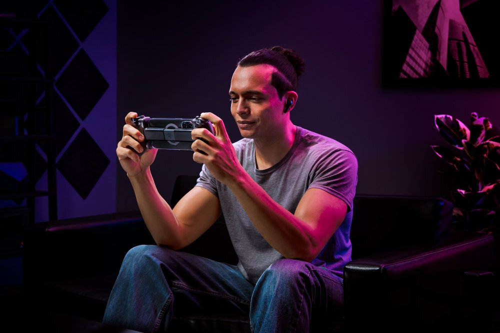 Kontroler RAZER Kishi Ultra wyjście słuchawkowe kabel USB-C bez konieczności przerywania gry