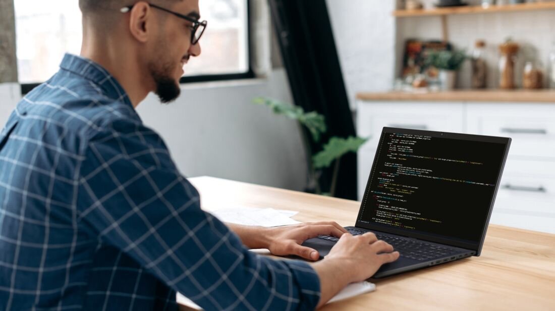 Laptop ASUS ExpertBook B3 B3604  - czytnik linii papilarnych