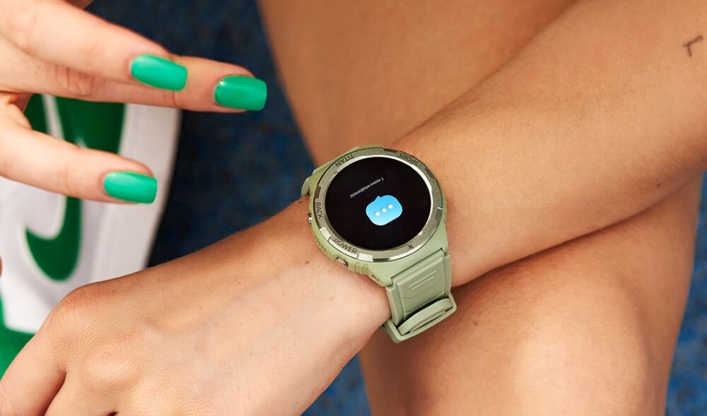 Smartwatch MAXCOM FW100 Titan Valkiria kontakt powiadomienia funkcje rozmow