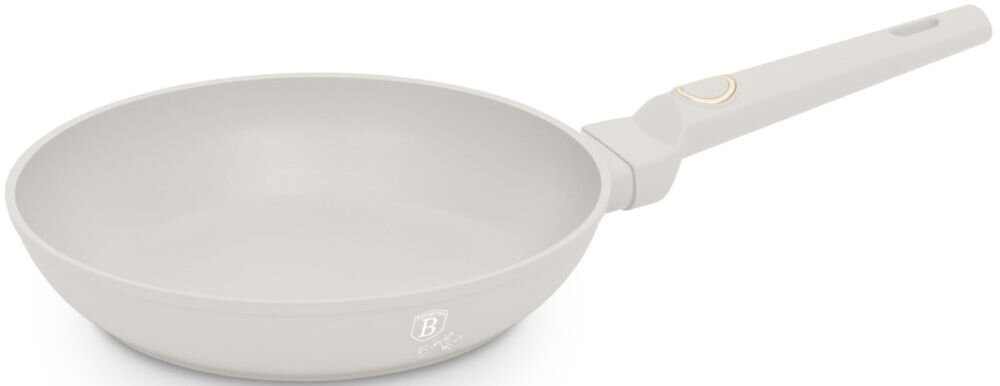 Patelnia BERLINGER HAUS Sahara Collection BH 8054 28 cm kremowa patelnia stoi bokiem kremowy uchwyt złote elementy białe tło powłoka nieprzywierająca TitanPro potrawy nie przywierają do powierzchni patelni smażenie z minimalną ilością tłuszczu Powłoka TitanPro ułatwia smażenie upraszcza proces czyszczenia 