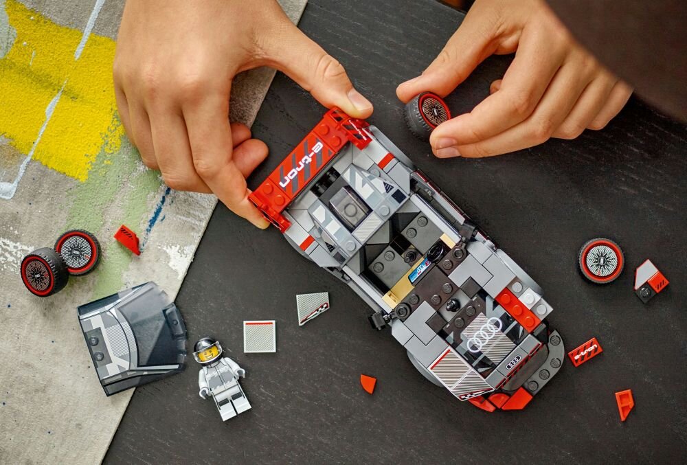 LEGO 76921 Speed Champions Wyścigowe Audi S1 E-tron Quattro rozwoj
