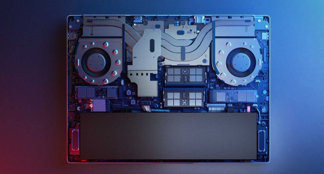 Laptop LENOVO Legion 7 - 99,99 Whr