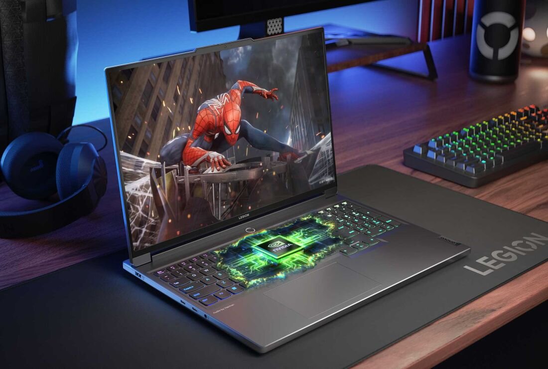 Laptop LENOVO Legion 7 - Laptop