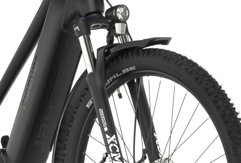Rower elektryczny FISCHER Terra 8.0I D18 29 cala damski Czarny kola 29-calowe amortyzowane zawieszenie wytrzymale ogumienie Schwalbe przedni widelec SR Suntour XCM32 tlumi wyboje i poprzeczne nierownosci regularne sprawdzanie ciśnienia powietrza wartość na bocznej części opony