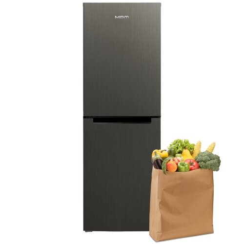 Lodówka MPM-230-FF-55, obok torba z warzywami i owocami.