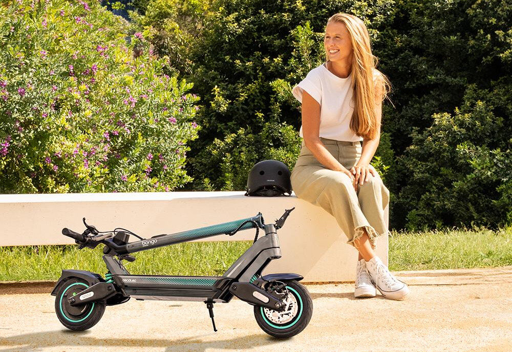 Hulajnoga elektryczna CECOTEC Bongo Y45 45km 350W Amortyzacja 10 Szary szybki uklad skladania i rozkladania waga 18,4 kg