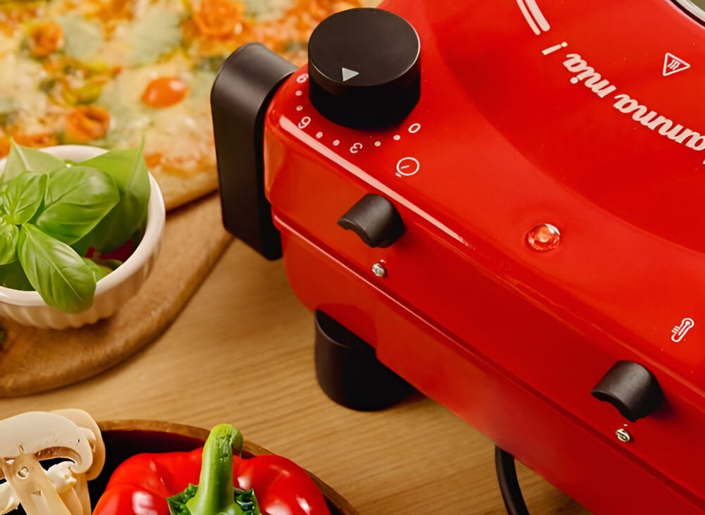 Piec do pizzy CECOTEC Fun Pizza&Co Mamma Mia Vista średnica 32 cm Czerwony regulowany termostat pożądany efekt pieczenia wszechstronne urządzenie pełna kontrola nad procesem precyzyjna regulacja mocy zachwyt smakiem i aromatem