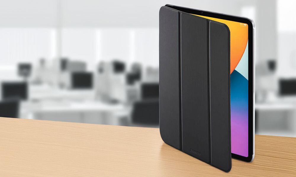 Stylowe etui z magnetycznym zamknięciem i funkcją podstawki