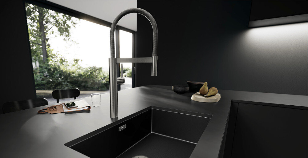 BATERIA KUCHENNA BLANCO Culina-S II 527463 STALOWY wygląd całościowy baterii bateria stojąca kolor stalowy Jednodźwigniowa obrotowa wyciągana wylewka wygoda