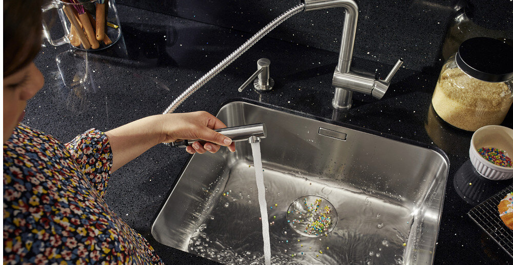 BATERIA KUCHENNA BLANCO Linus-S 527523 Obrotowa wyciągana wylewka o 140° większy komfort pracy  swoboda ruchu