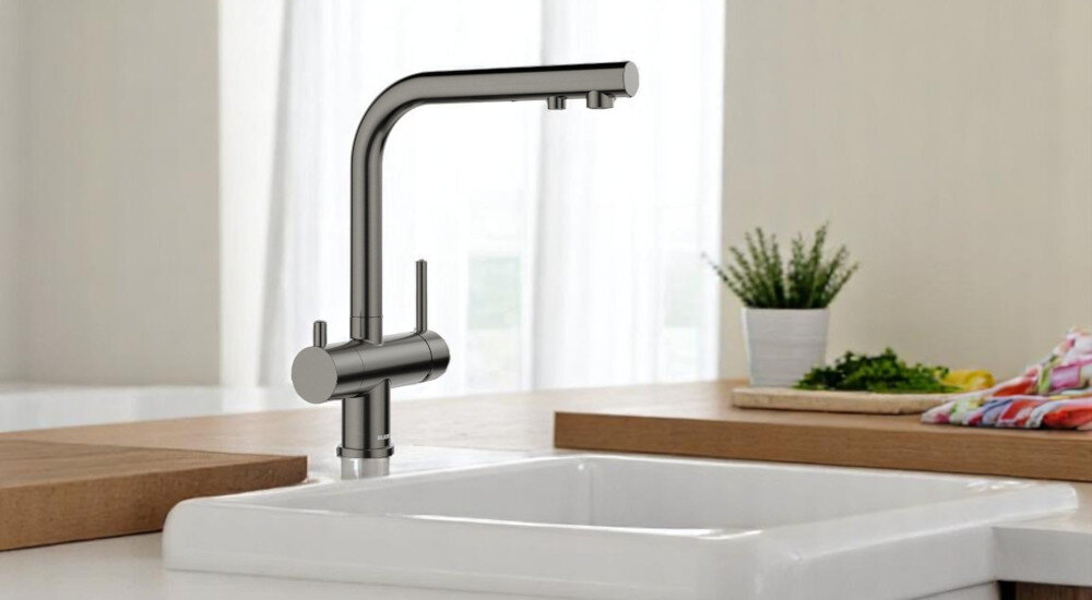 BATERIA KUCHENNA BLANCO Fontas II 527736 Satynowa ciemna stal zdjęcie lifestyle obrotowa wyciągana wylewka kolor Satynowa ciemna stal trwały estetyczny Silgranit odporny na temperatury łatwe czyszczenie