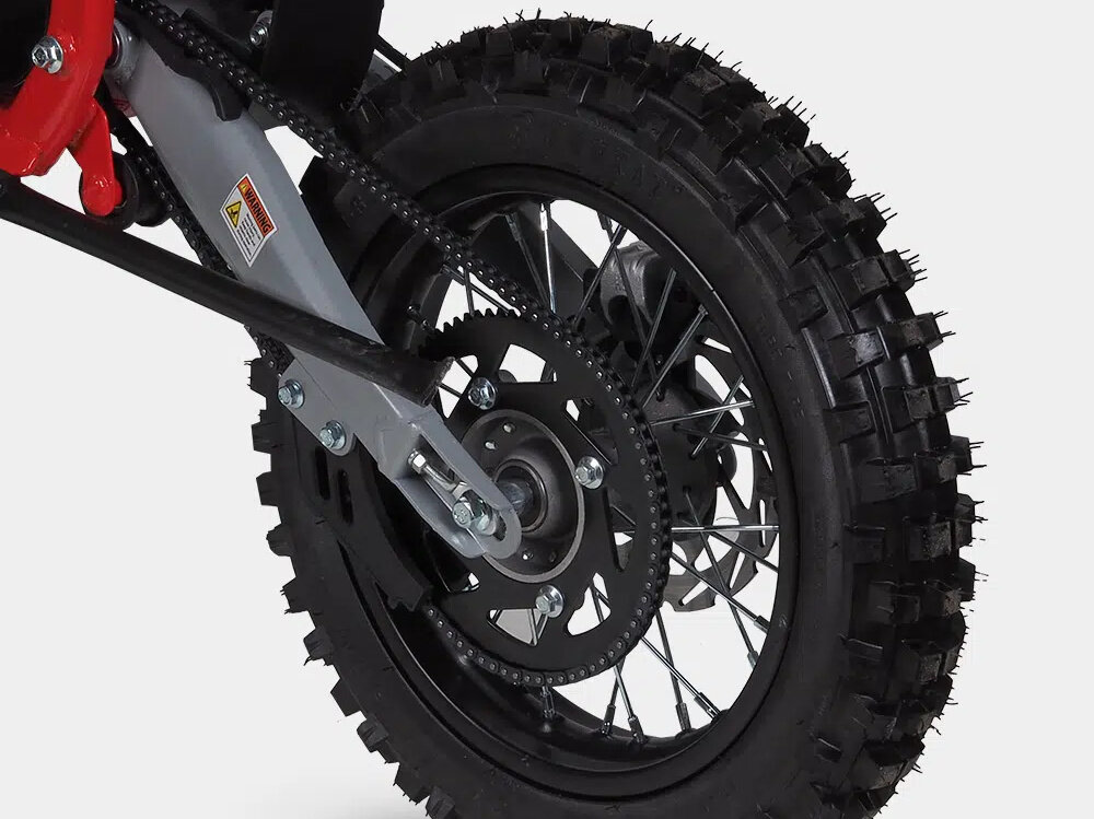 Cross elektryczny IML HP 6E 14-12 Czarno-czerwony stabilne opony w rozmiarze 14 cali z przodu i 12 cali z tylu terenowe opony gruby bieznik dobra przyczepnosc do podloza stabilnosc kontrola