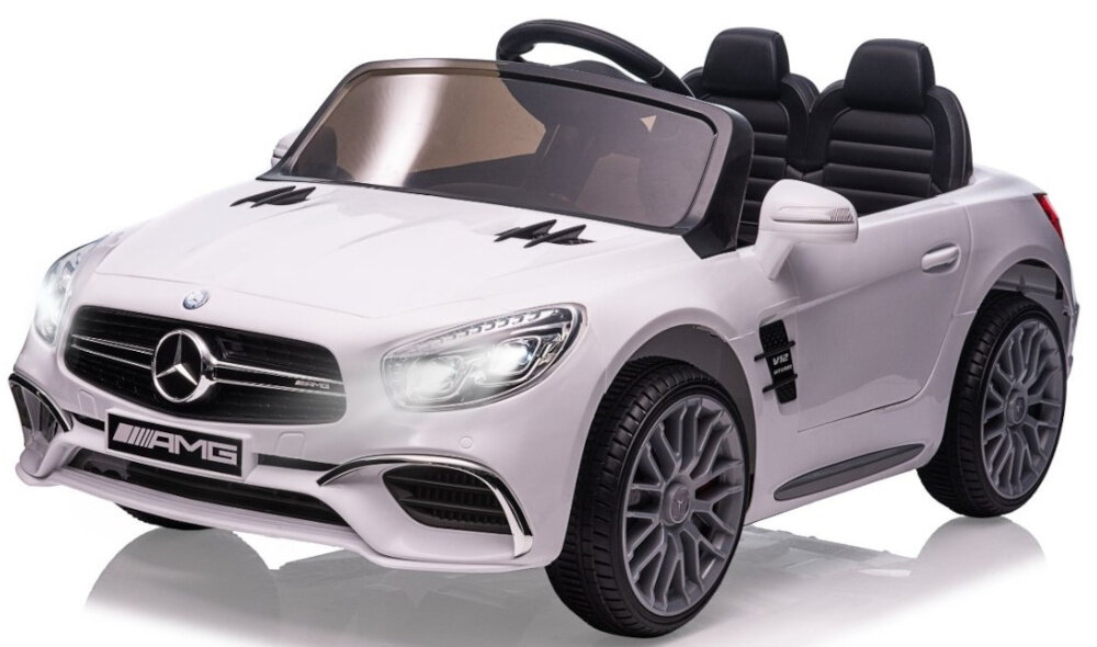 Samochód dla dziecka MILLY MALLY Mercedes-Benz SL65 AMG Biały samochód na białym tle widoczny od przodu pod skosem włączone lampy dwa silniki moc 35 W każdy płynna i bezpieczna jazda przez około 1-2 godziny regulowana prędkość od 2 do 4,3 km/h dwa tryby prędkości SLOW i HIGH wolniejszy tryb SLOW szybszy tryb HIGH