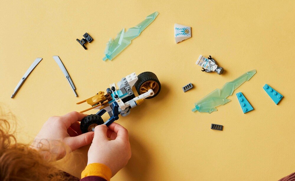LEGO 71816 NINJAGO Lodowy motocykl Zane’a umiejętności