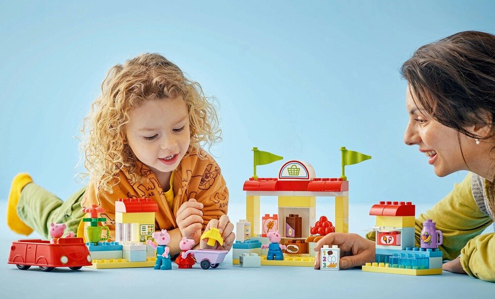 LEGO 10434 DUPLO Peppa i supermarket auto