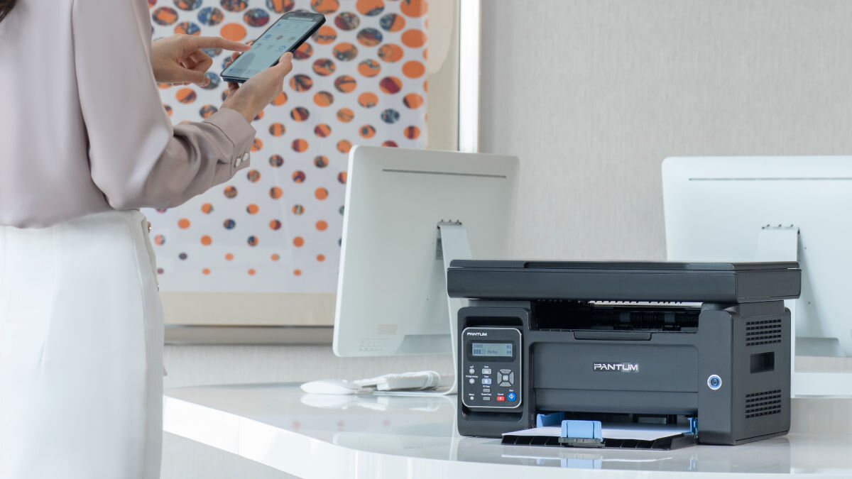 Urządzenie wielofunkcyjne PANTUM M6500NW Wi-Fi kopiowanie z prędkością do 22 kopii na minutę przy rozdzielczości do 600 x 600 dpi skalowanie dokumentów od 25% do 400%
					umożliwia dopasowanie rozmiaru kopiowanego materiału do indywidualnych potrzeb seryjne kopiowanie od 1 do 99 stron funkcja kopiowania dowodów osobistych