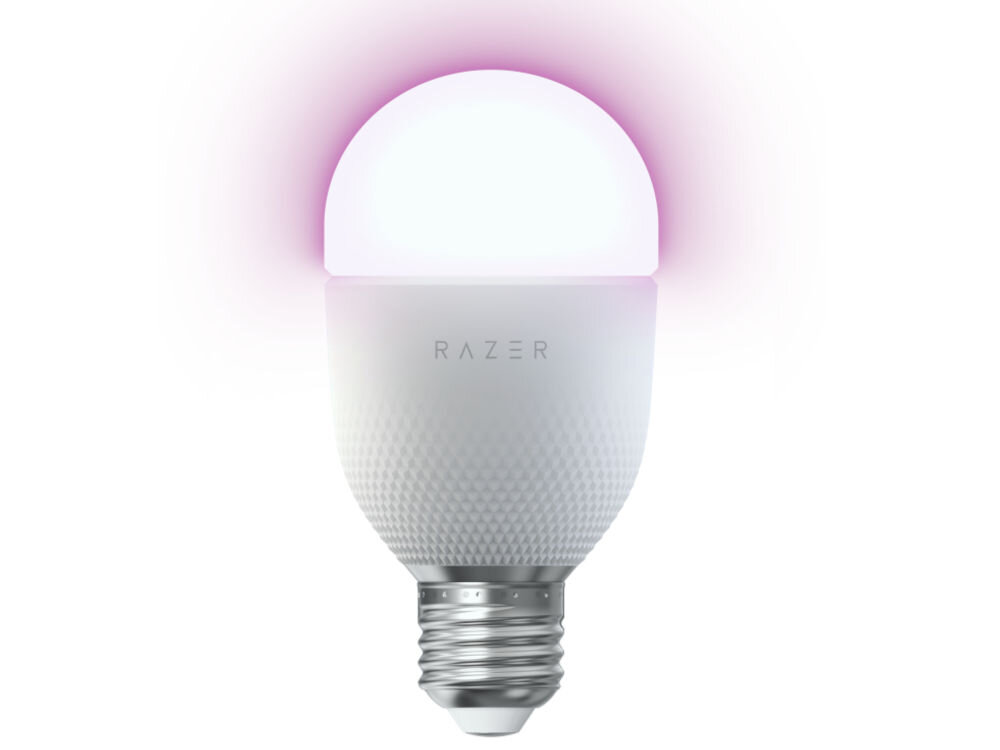 Żarówka RAZER Aether Smart Bulb E27 Regulacja jasności, Wi-Fi prezentacja żarówki z włączonym różowym światłem na białym tle inteligentne oświetlenie Razer Chroma™ RGB dowolna zmiana kolorów i efektów wygodna aplikacja kontrola nad światłem