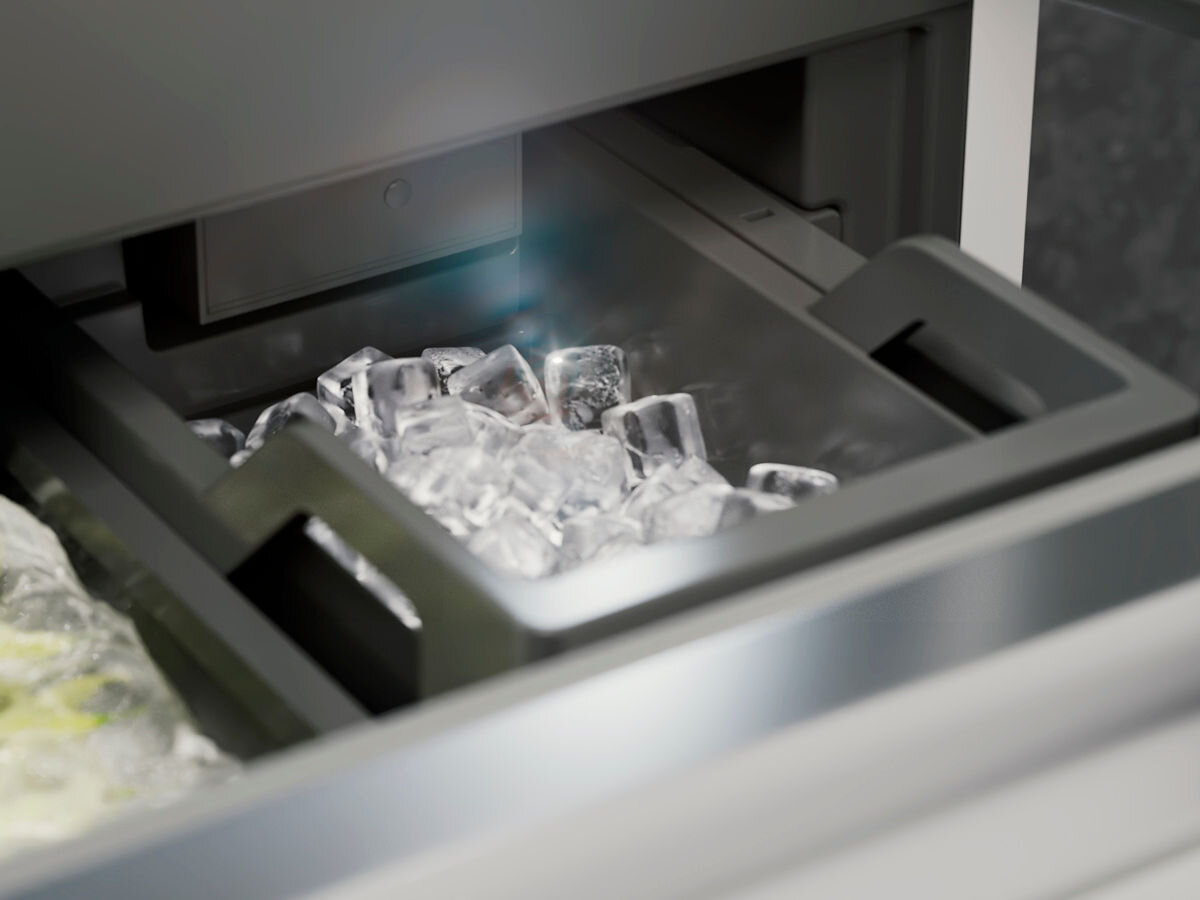 Lodówka LIEBHERR ECBNe kostkarka icemaker stałe przyłącze wody