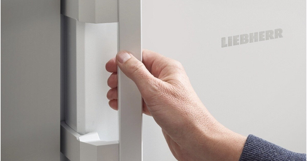ZAMRAŻARKA LIEBHERR FTe 554 NOFROST uchwyt Wpuszczany wygoda otwieranie ergonomia komfort zintegrowany dopasowanie wygoda bezpieczeństwo