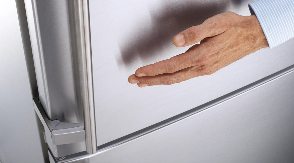 CHŁODZIARKA LIEBHERR CBNsdc 765i powłoka łatwe czyszczenie bez śladów palców