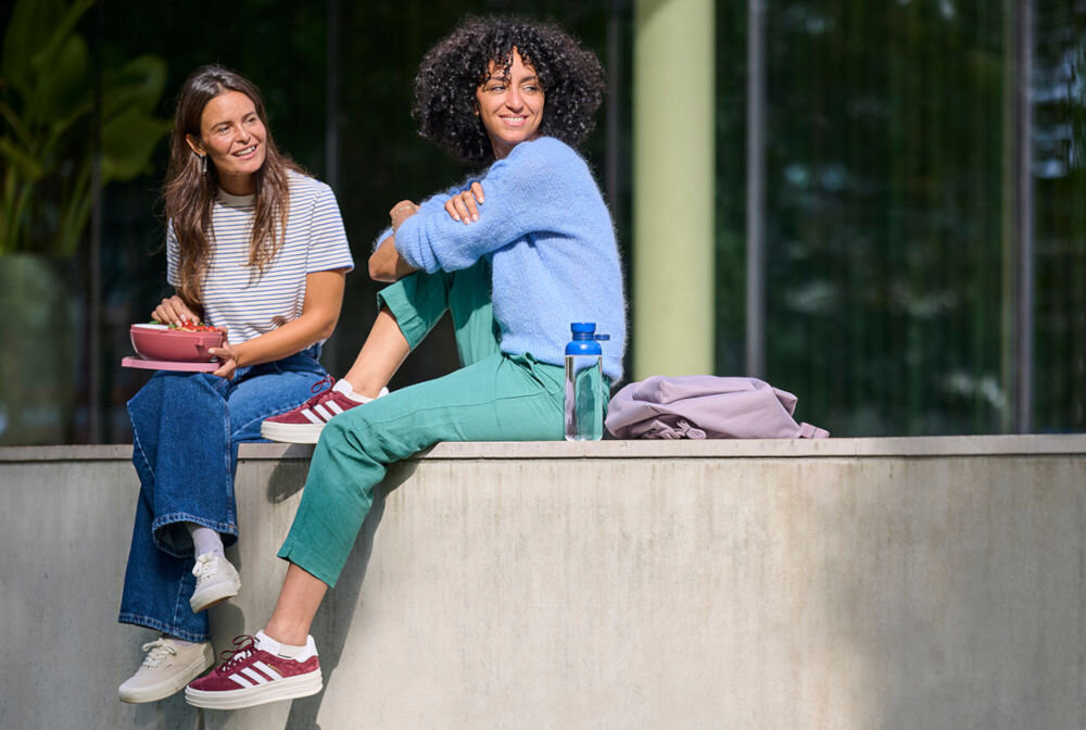 Butelka plastikowa MEPAL Vita 700 ml Jasnoniebieski maksymalna użyteczność szczelna nakrętka dwa otwory większy mniejszy mechanizm zamykanie odkręcanie
